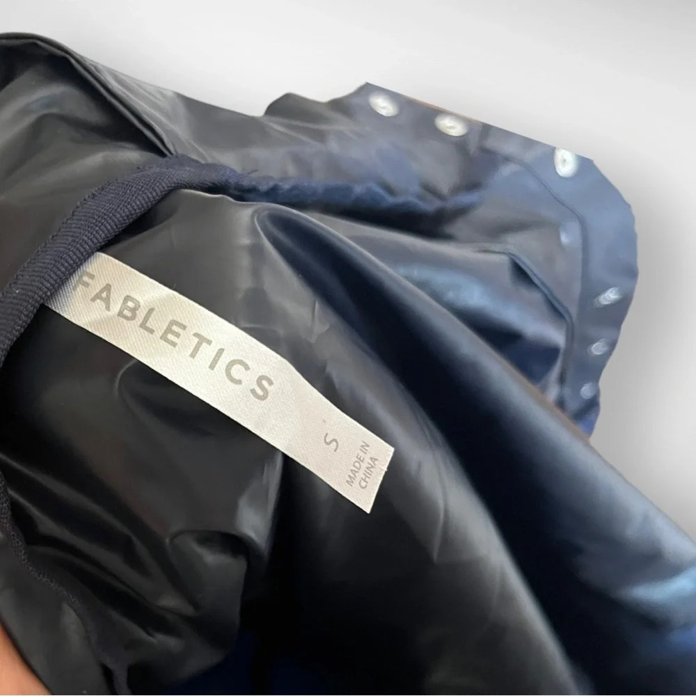 FABLETICS Kenna Navy Blue Cargo Convertible Rain Jacket Small | EUC - Picture 3 of 11